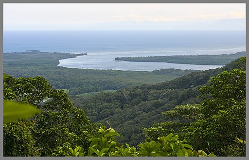 512px-Daintree_River_mouth-01and_(3118089488)